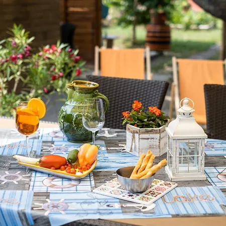 Szuerke Vendeghaz Balatonkenesen Apartament *