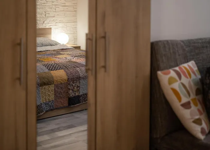 Szuerke Vendeghaz Balatonkenesen Apartament *